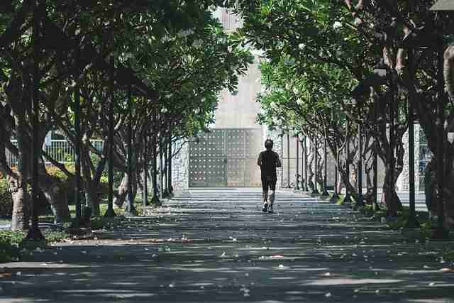 17吃瓜快讯:艺人吸毒事件曝光版再起波澜,网友看法两极